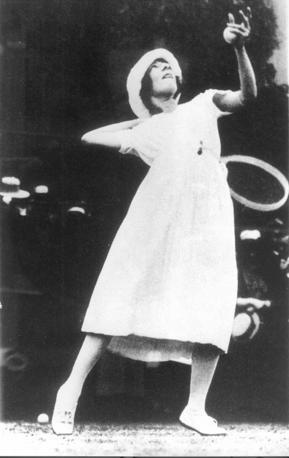L'eleganza e lo stile di Suzanne Lenglen: siamo nel 1920 